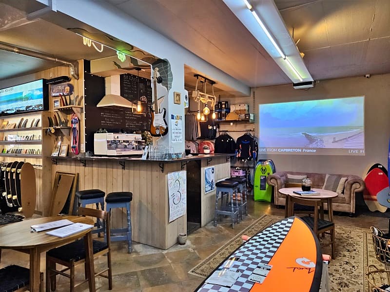 Café seating area at Quiksilver Lagos