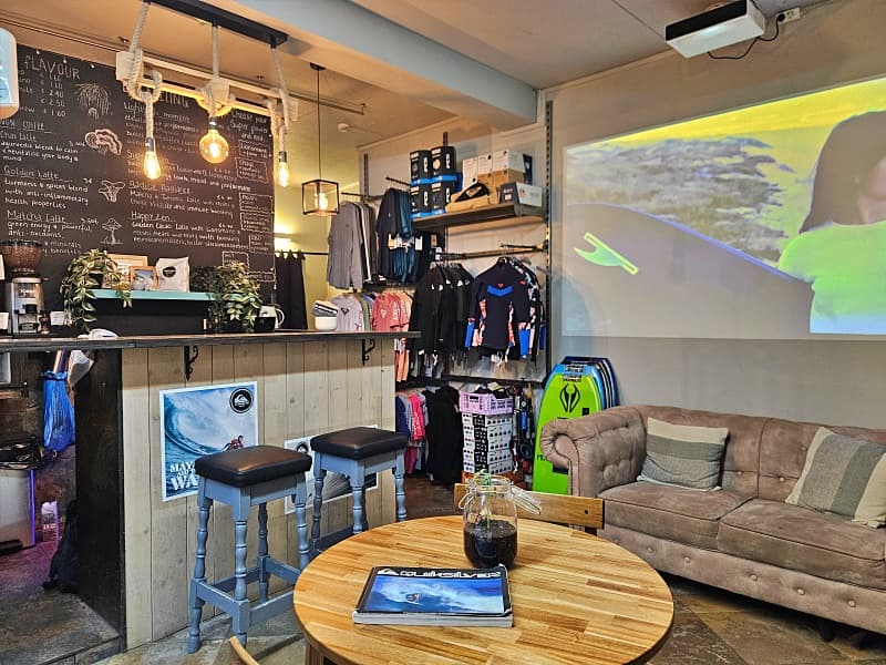 Café seating area at Quiksilver Lagos